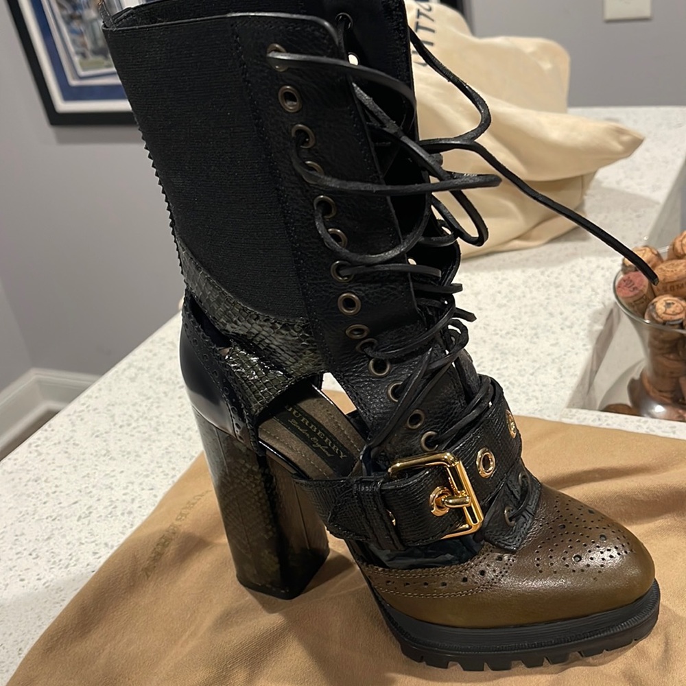 Burberry boots